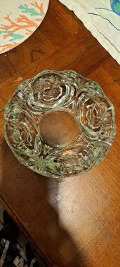Vintage-style Pasari Indonesia Pressed Glass Rose Bowl